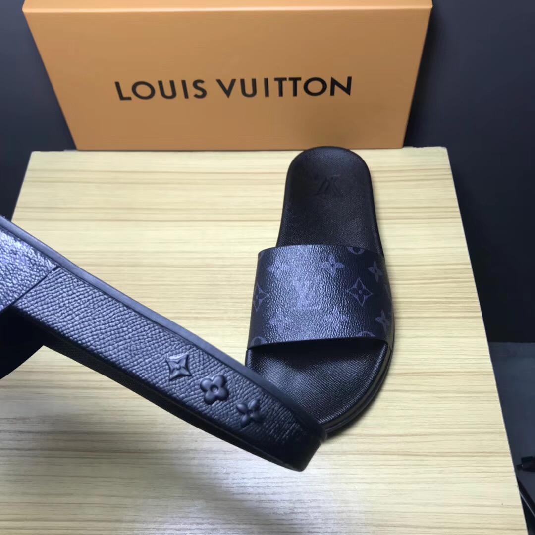 Louis Vuitton Palm Slippers In Balck - 