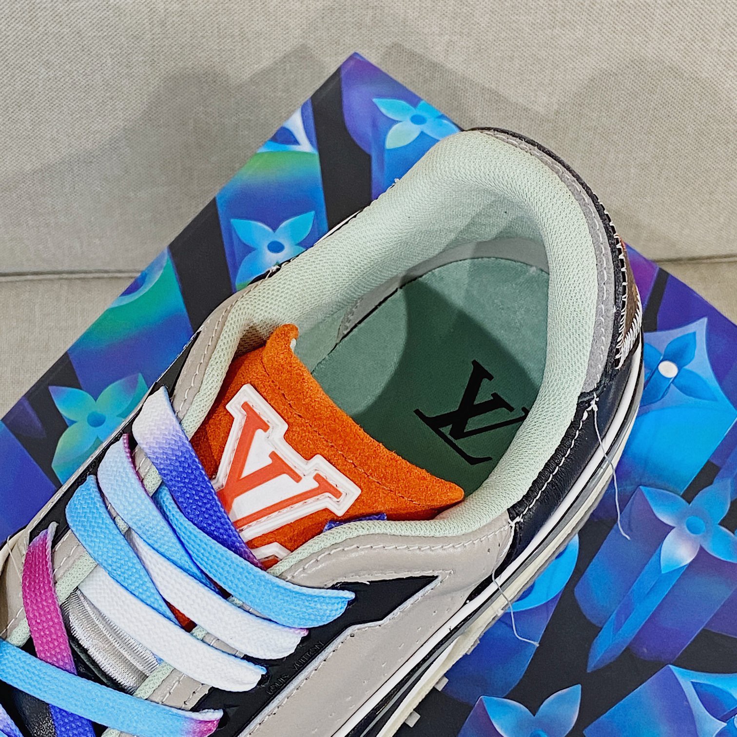 Louis Vuitton Trainer Sneaker - 