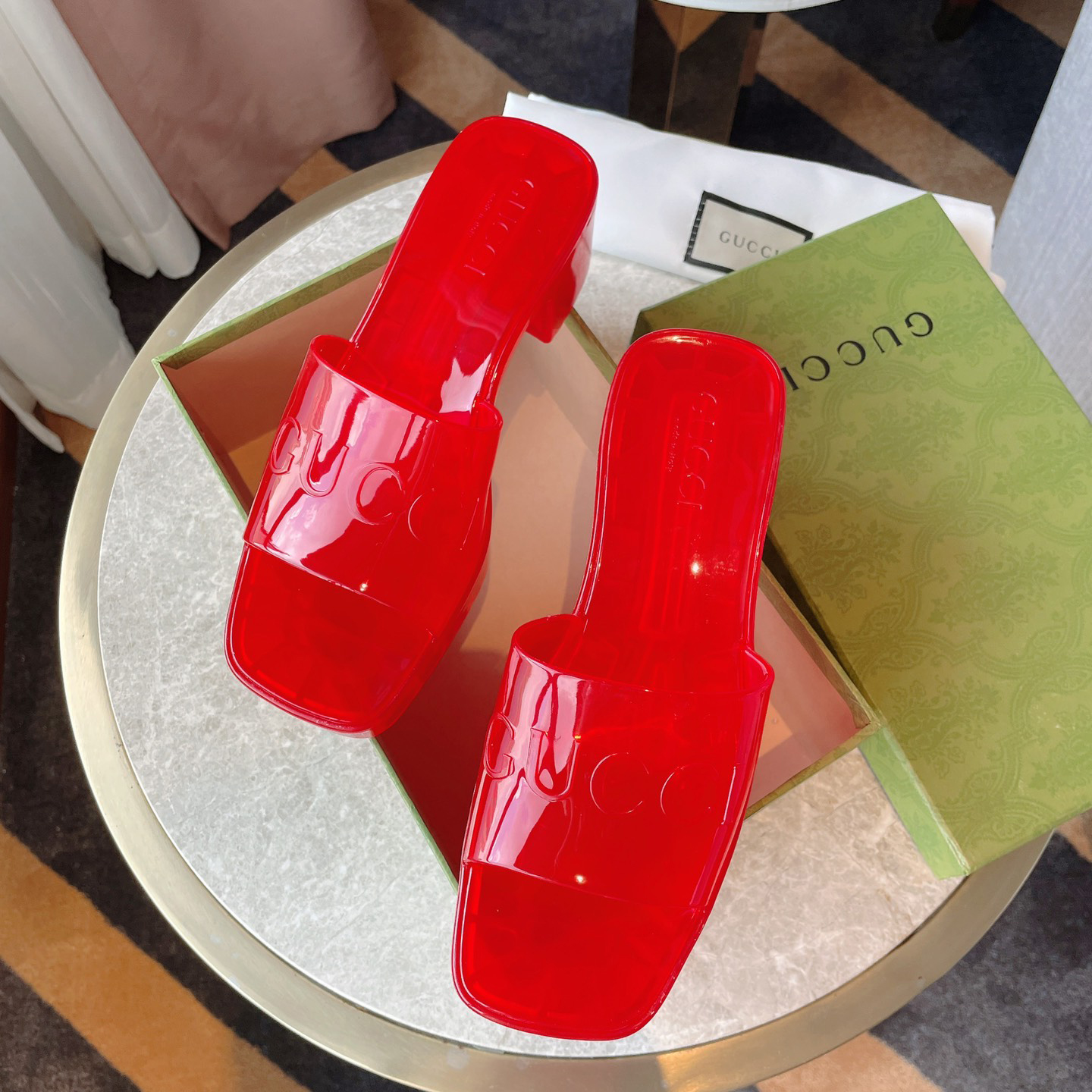 Gucci Plastique Logo-Embossed Rubber Mules - 