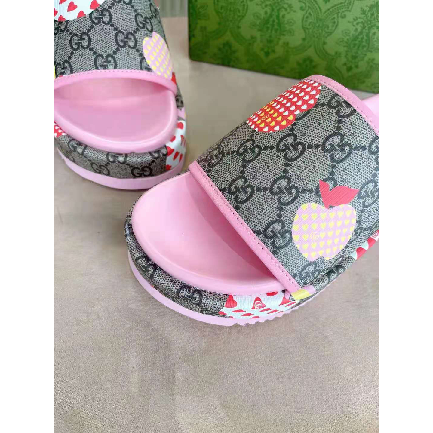 Gucci GG Slides - 