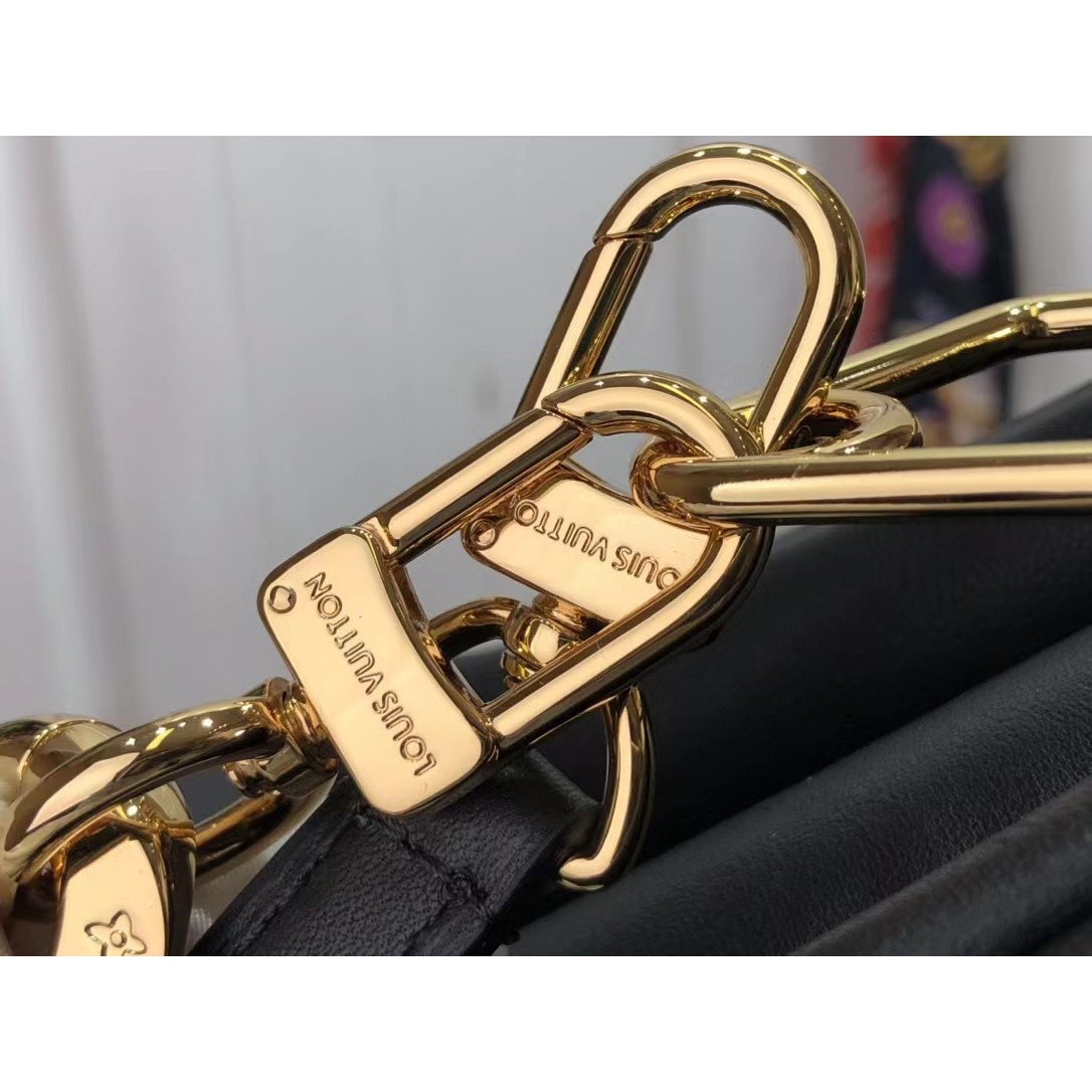 Louis Vuitton  Handbag （20 x 16 x 12cm） - 