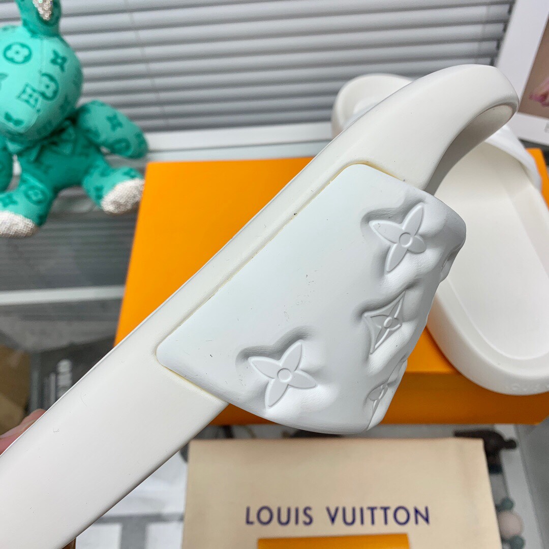 Louis Vuitton Waterfront Mule  1A9FK7 - 