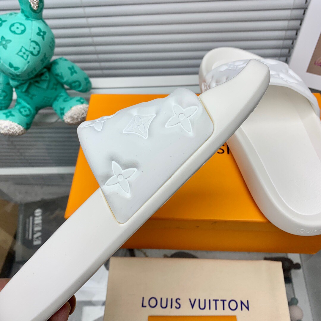 Louis Vuitton Waterfront Mule  1A9FK7 - 