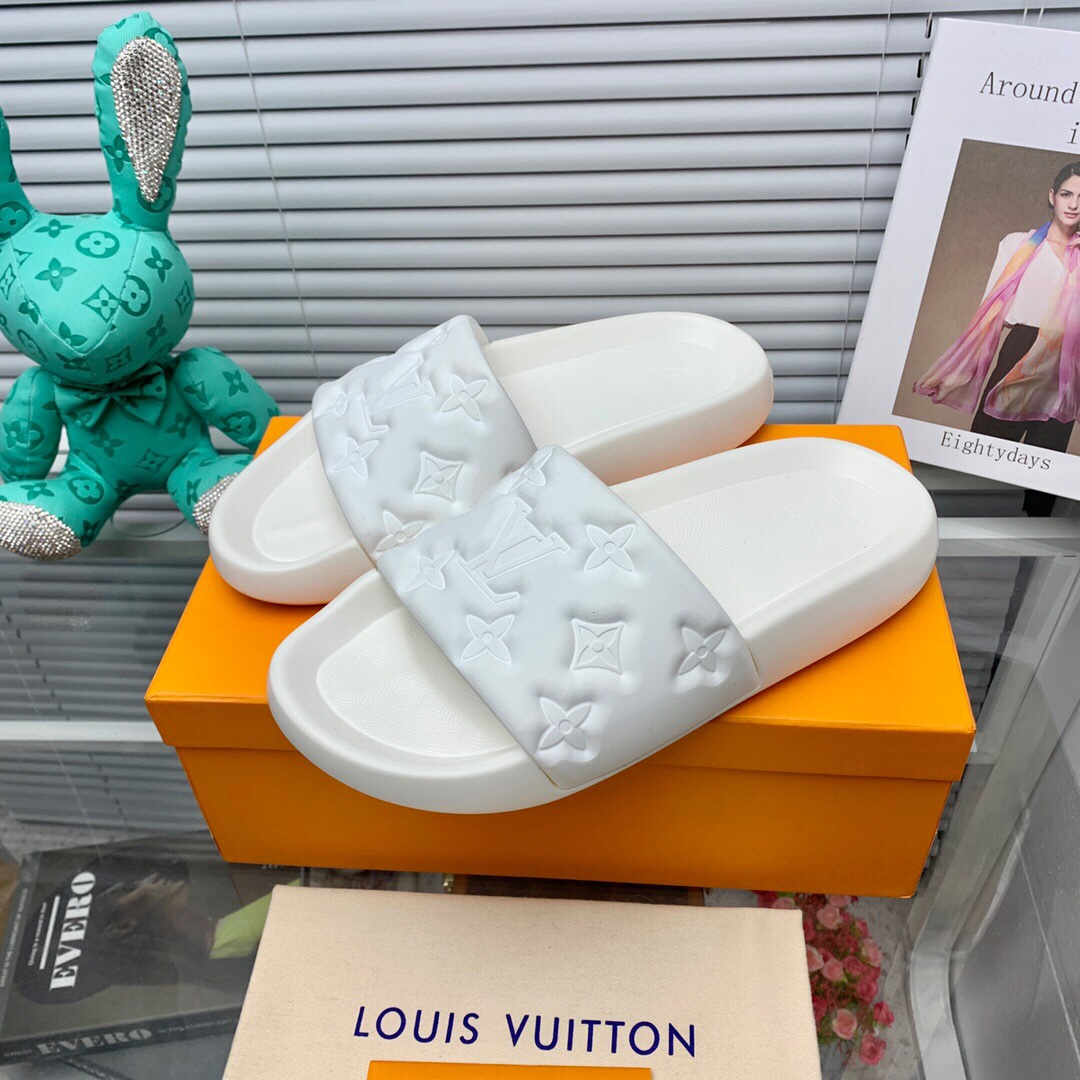 Louis Vuitton Waterfront Mule  1A9FK7 - 