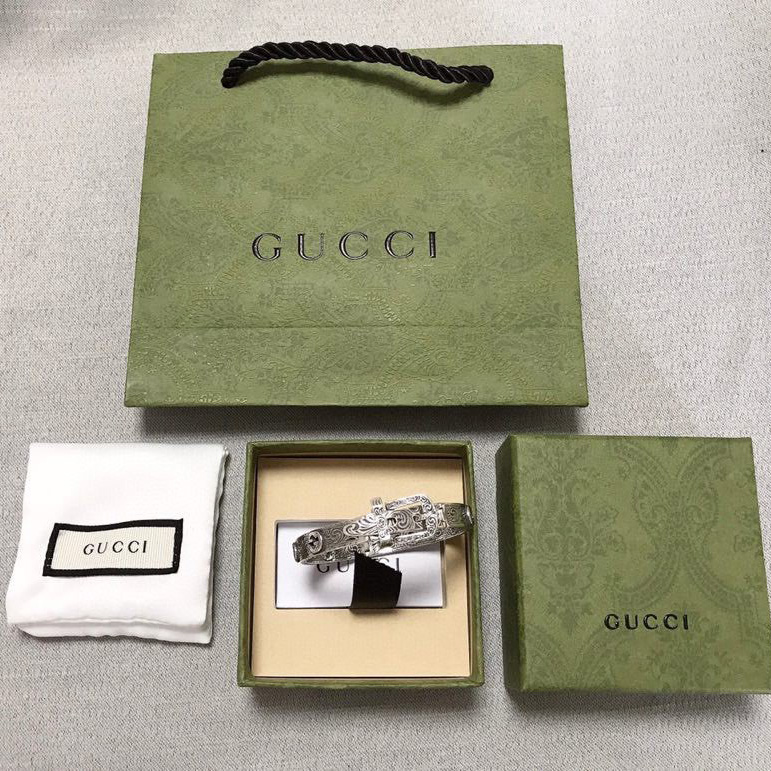 Gucci Silver Bracelet With Interlocking G - 