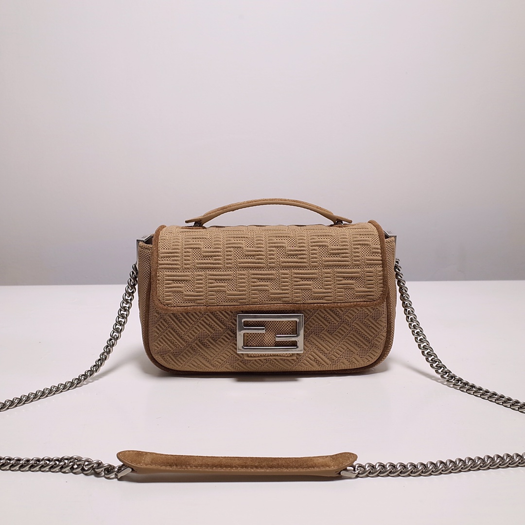 Fendi Iconic Medium Baguette Bag With Chain  (24-14.5-7CM)   8BR793 - 