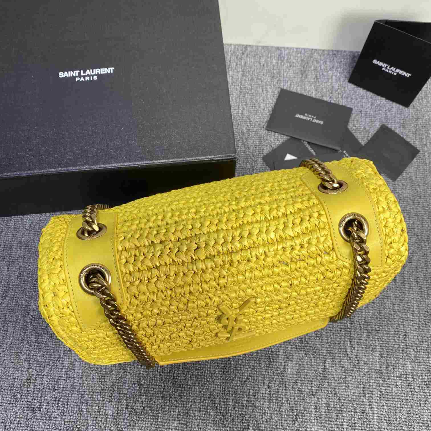 Saint Laurent Niki Medium Chain Bag In Raffia And Leather(28-22-9cm) - 