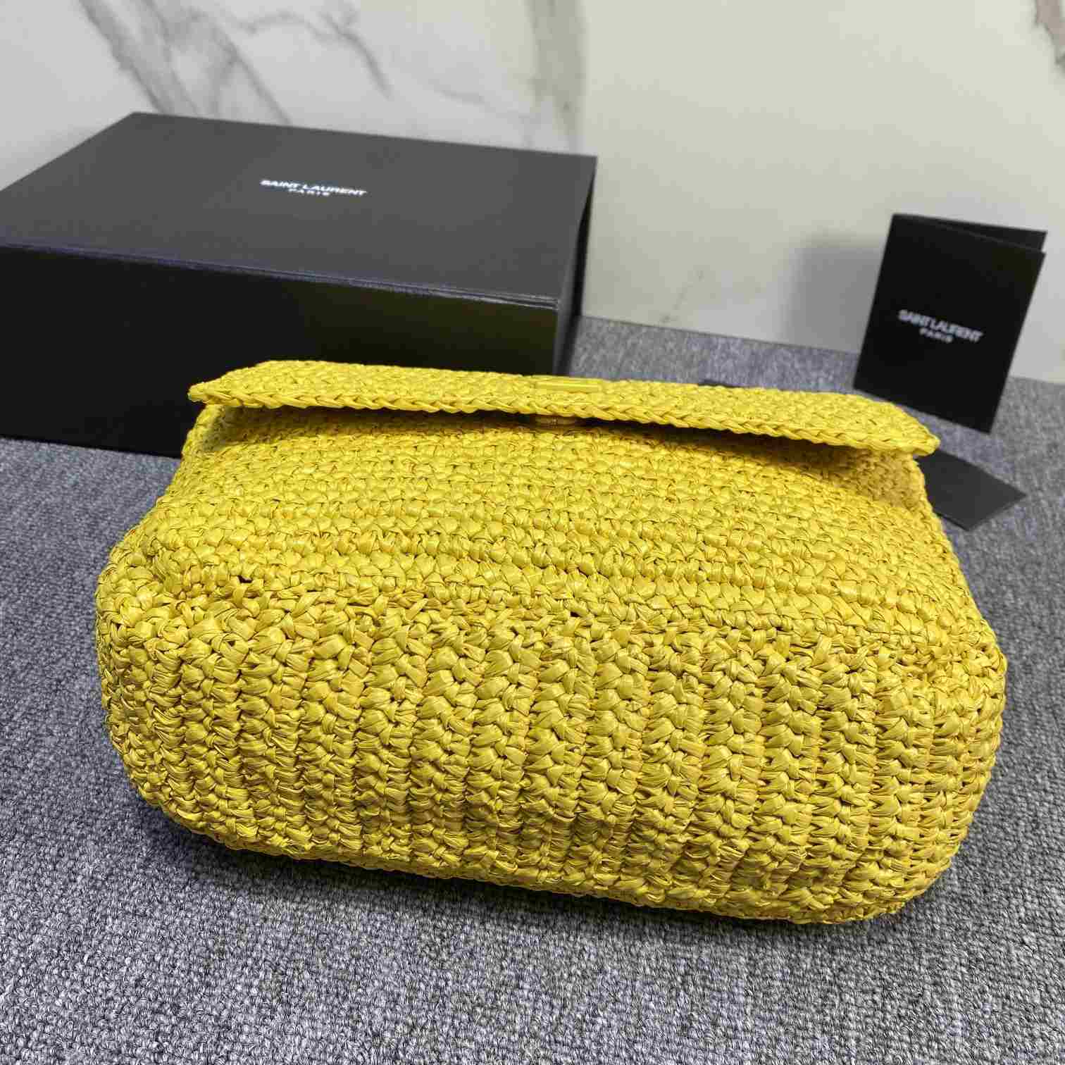 Saint Laurent Niki Medium Chain Bag In Raffia And Leather(28-22-9cm) - 