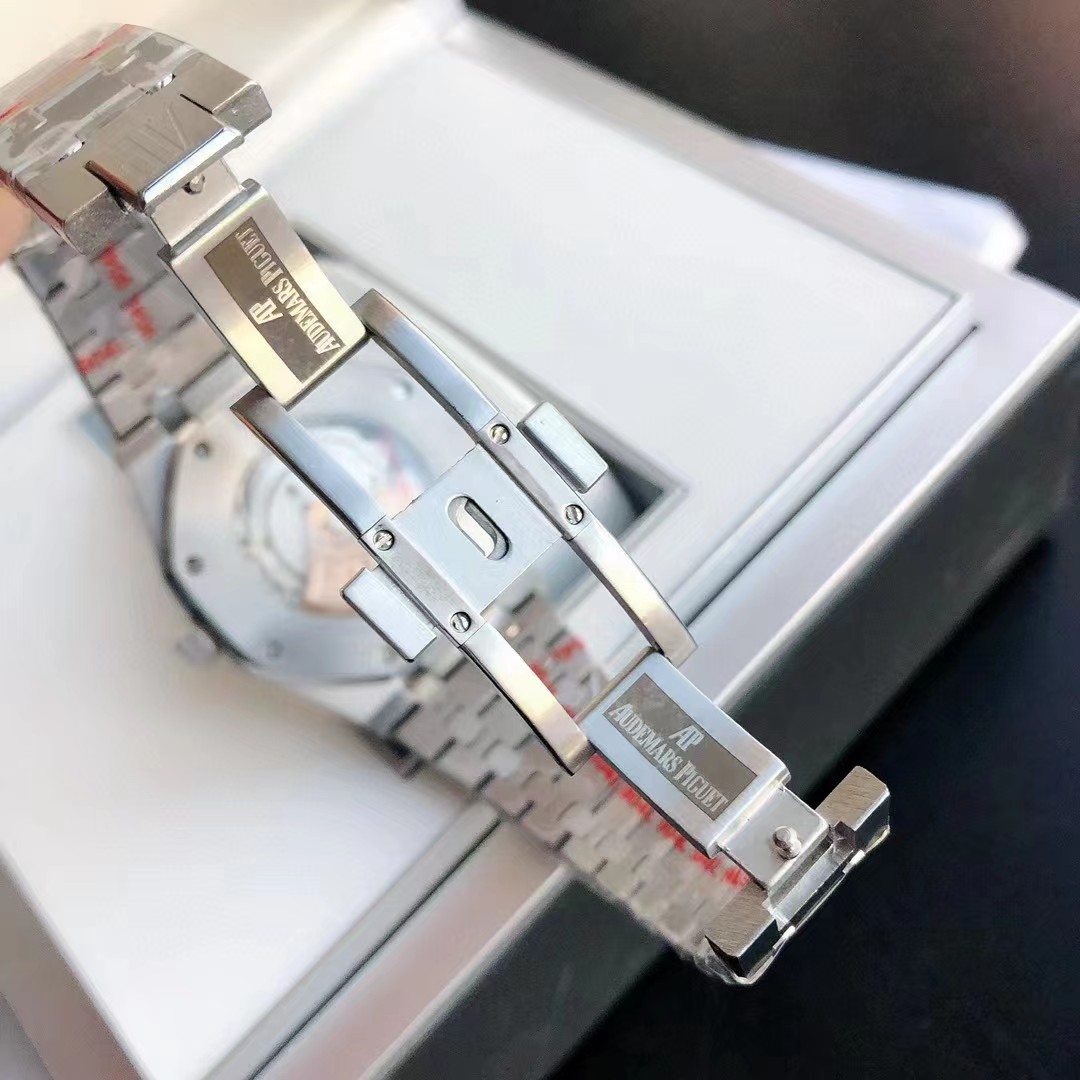 Audemars Piguet  Watch  - 