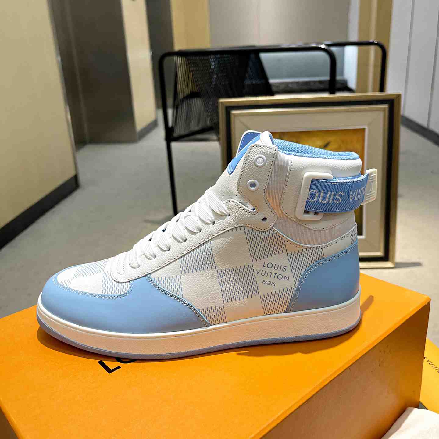 Louis Vuitton Rivoli Sneaker Boot      1AA0D7 - 