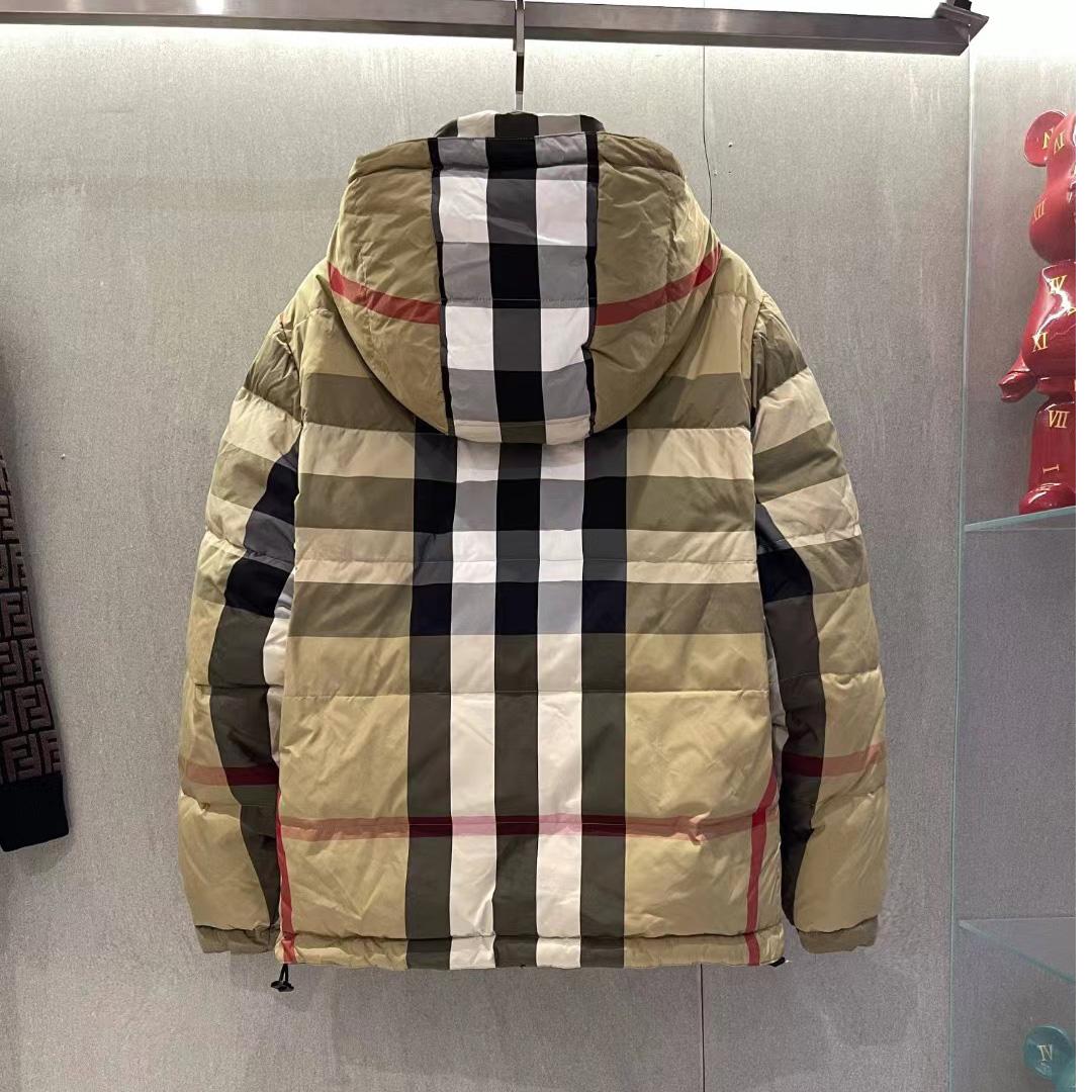 Burberry Reversible Exaggerated Check Nylon Puffer Jacket - 