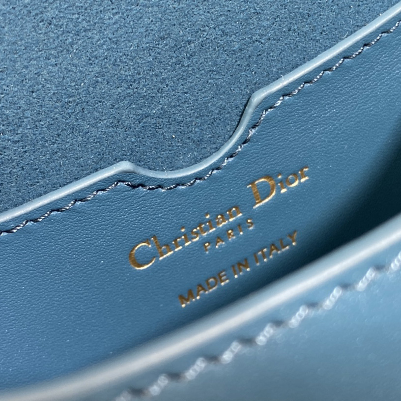 Dior Small Dior Bobby Bag(18-14-5cm) - 