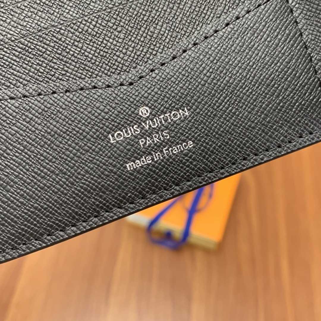 Louis Vuitton Multiple Wallet (11-8.5-1cm)     M61695 - 