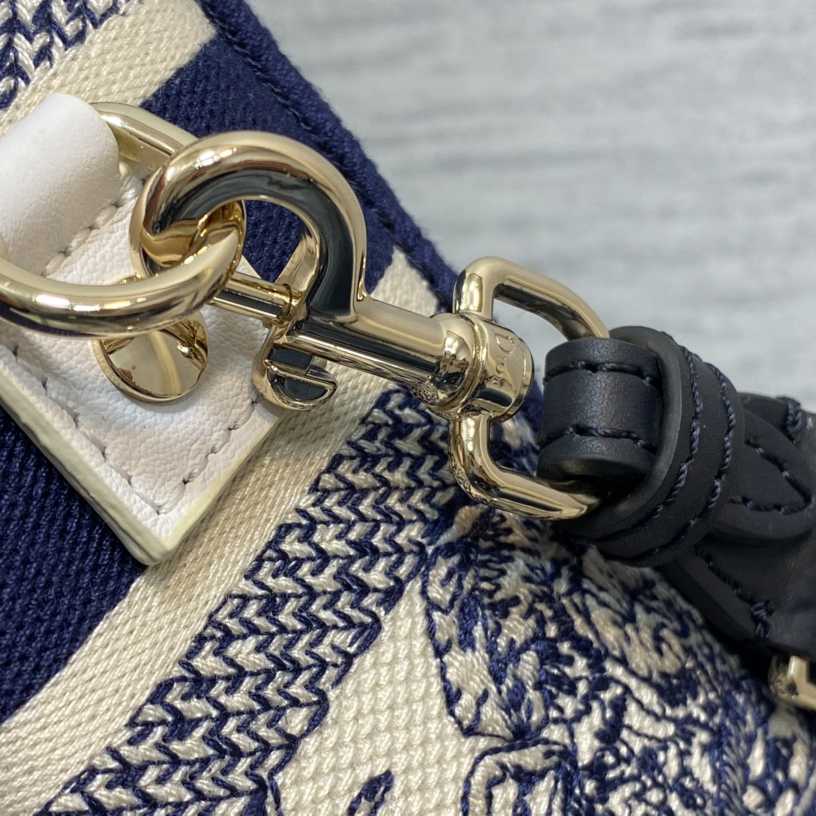 Dior Small Diorcamp Bag - 