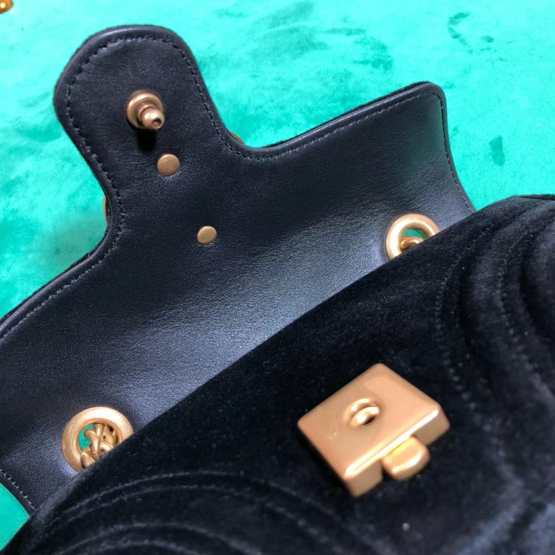 Gucci  GG  Shoulder Bag(26-15-7CM)  443497 - 