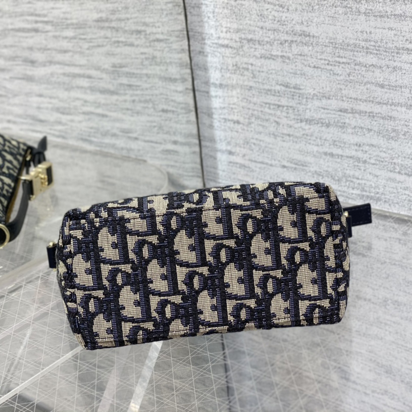 Dior Small Diortravel Nomad Pouch - 