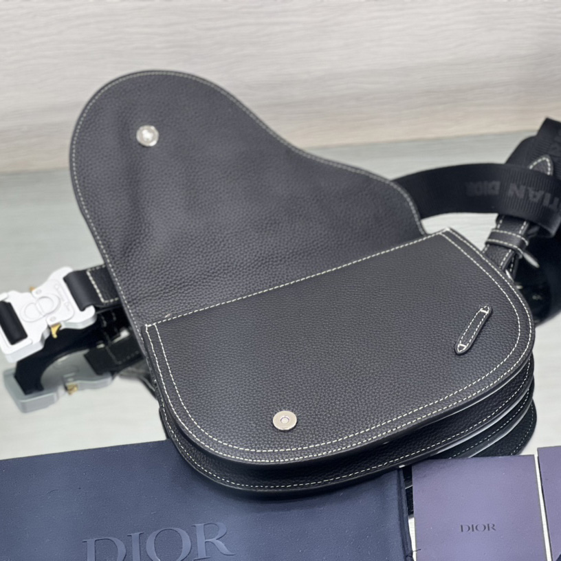 Dior Saddle Pouch - 
