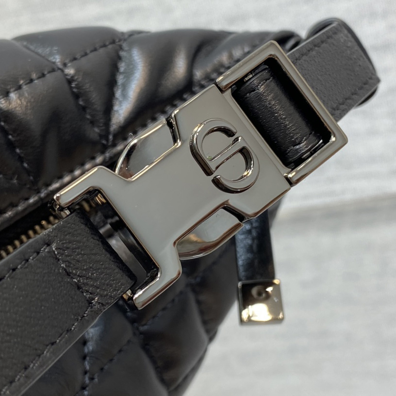 Dior Small Diortravel Nomad Pouch - 