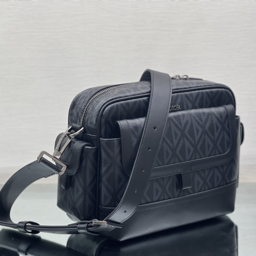 Dior Hit The Road Messenger Bag (26 x 21 x 8 cm) - 