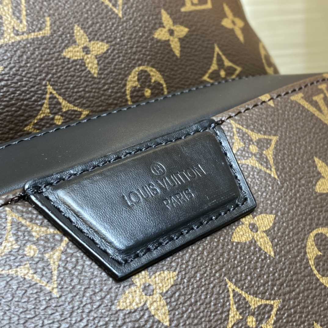 Louis Vuitton Discovery Backpack   M57965 - 