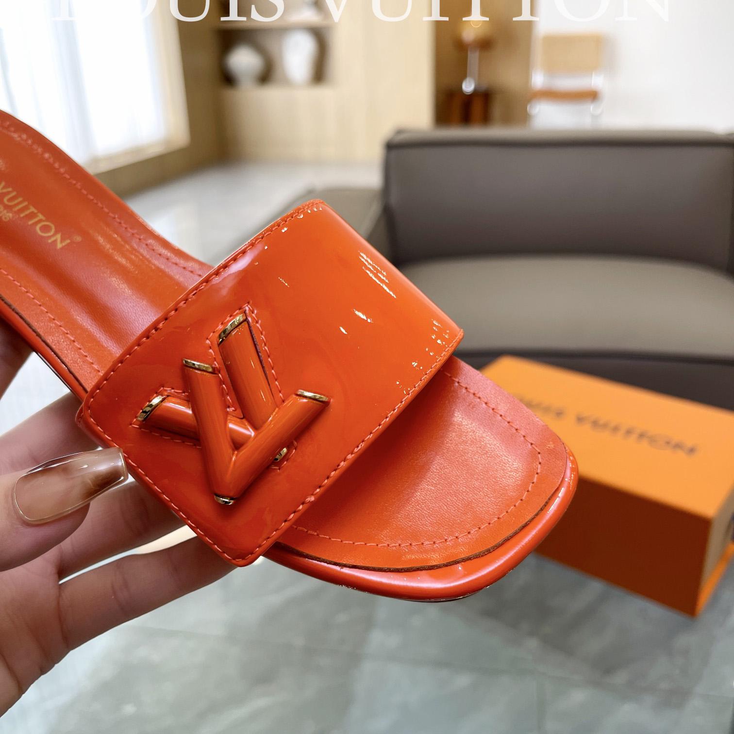 Louis Vuitton Shake Flat Mule       - 