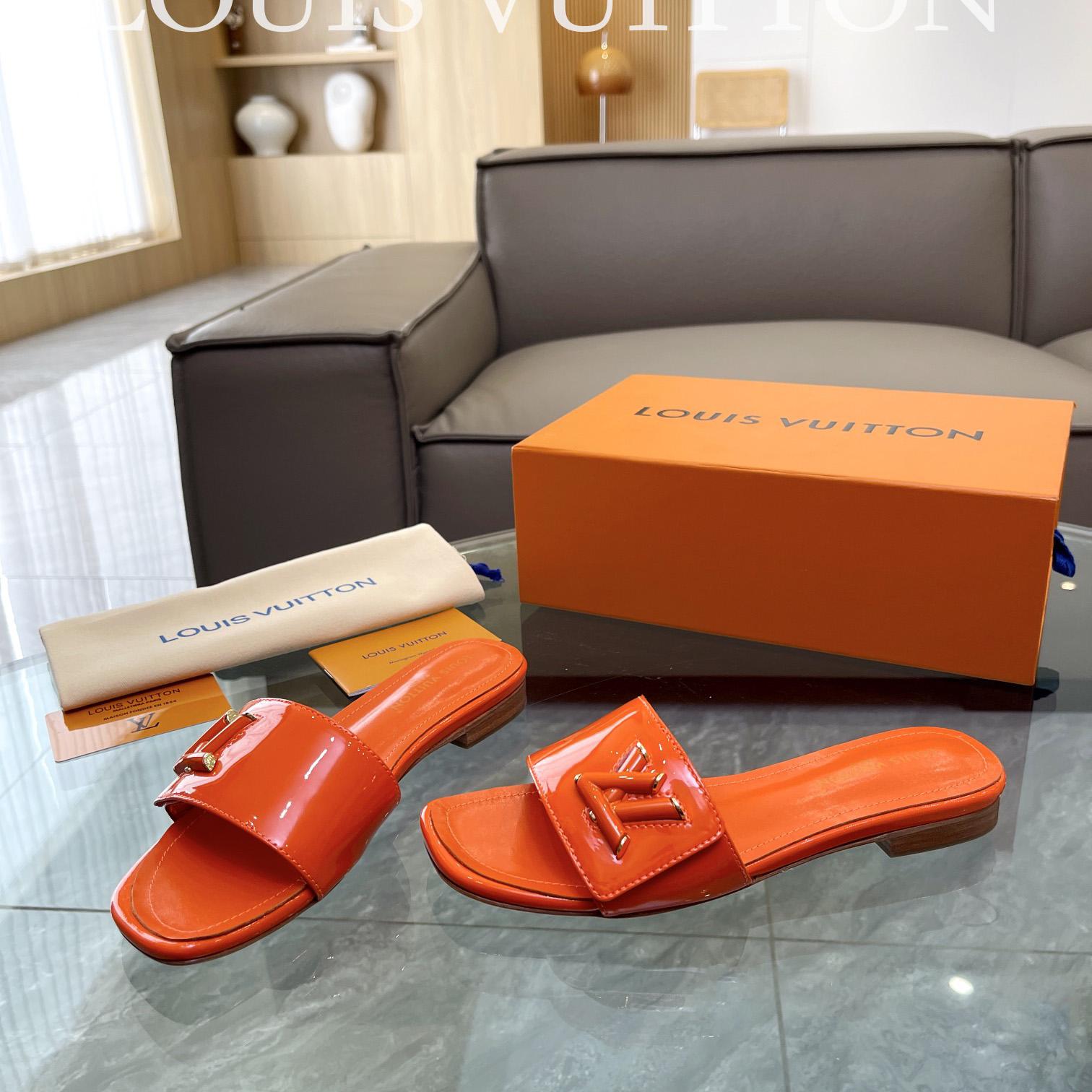 Louis Vuitton Shake Flat Mule       - 
