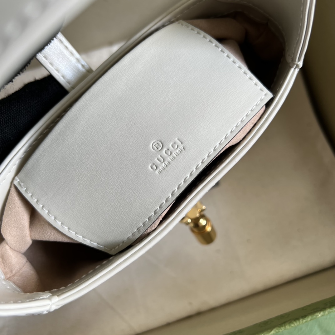 Gucci Jackie 1961 Mini Shoulder Bag (19x13x3cm) - 