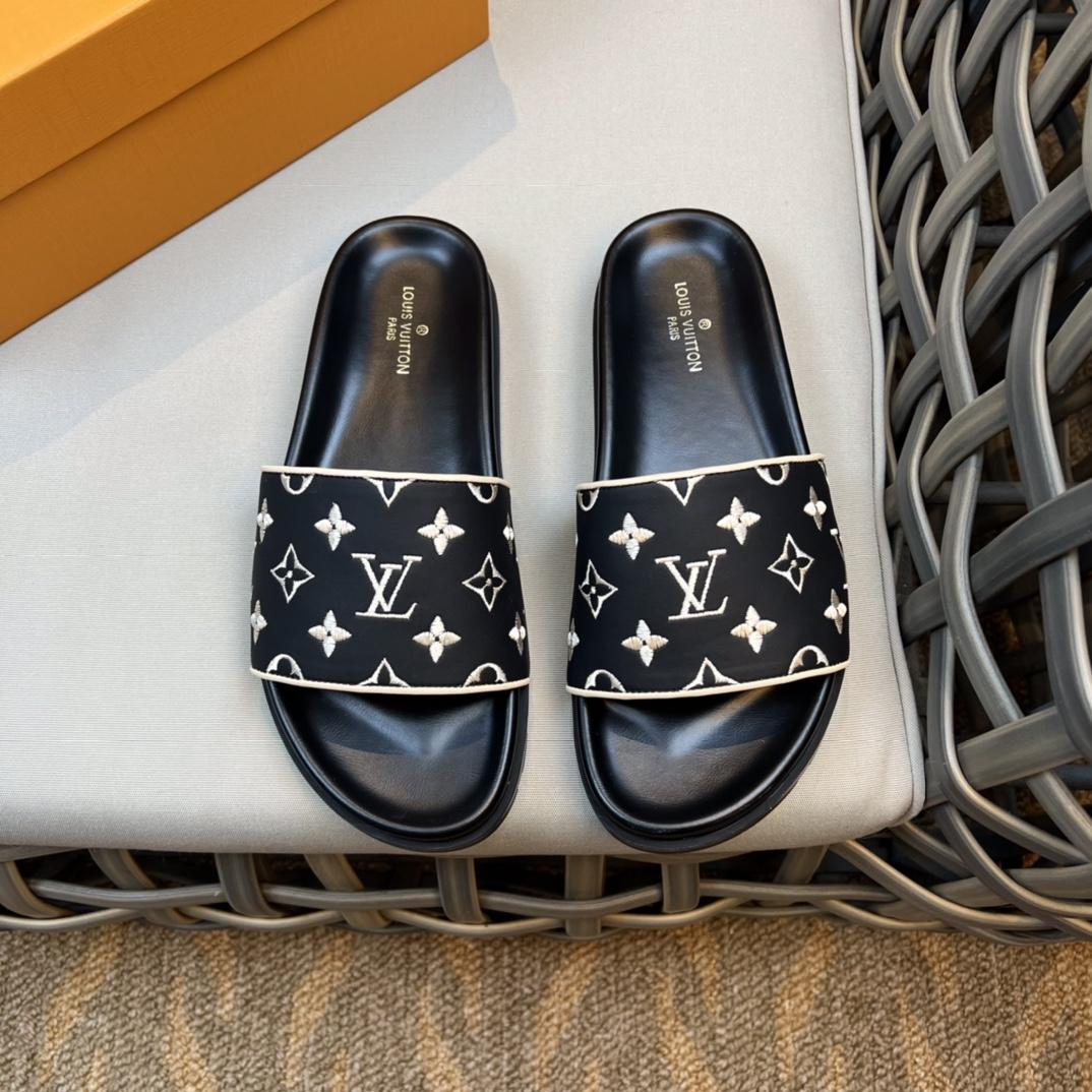 Louis Vuitton Monogram Sandals - 