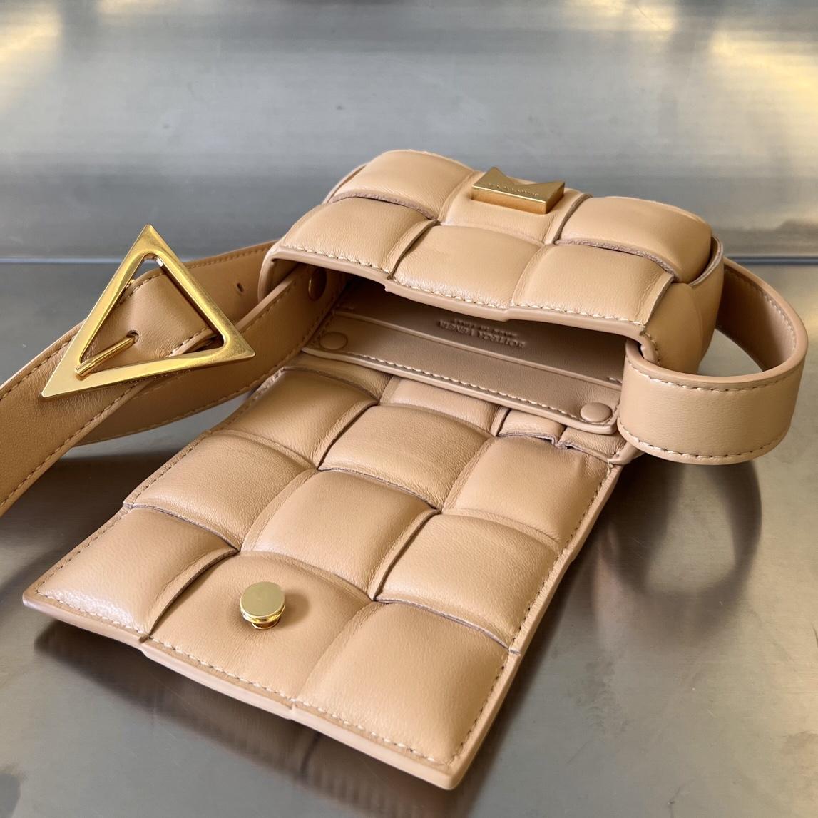 Bottega Veneta Candy Padded Cassette - 