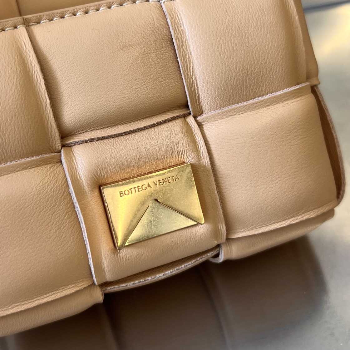 Bottega Veneta Candy Padded Cassette - 
