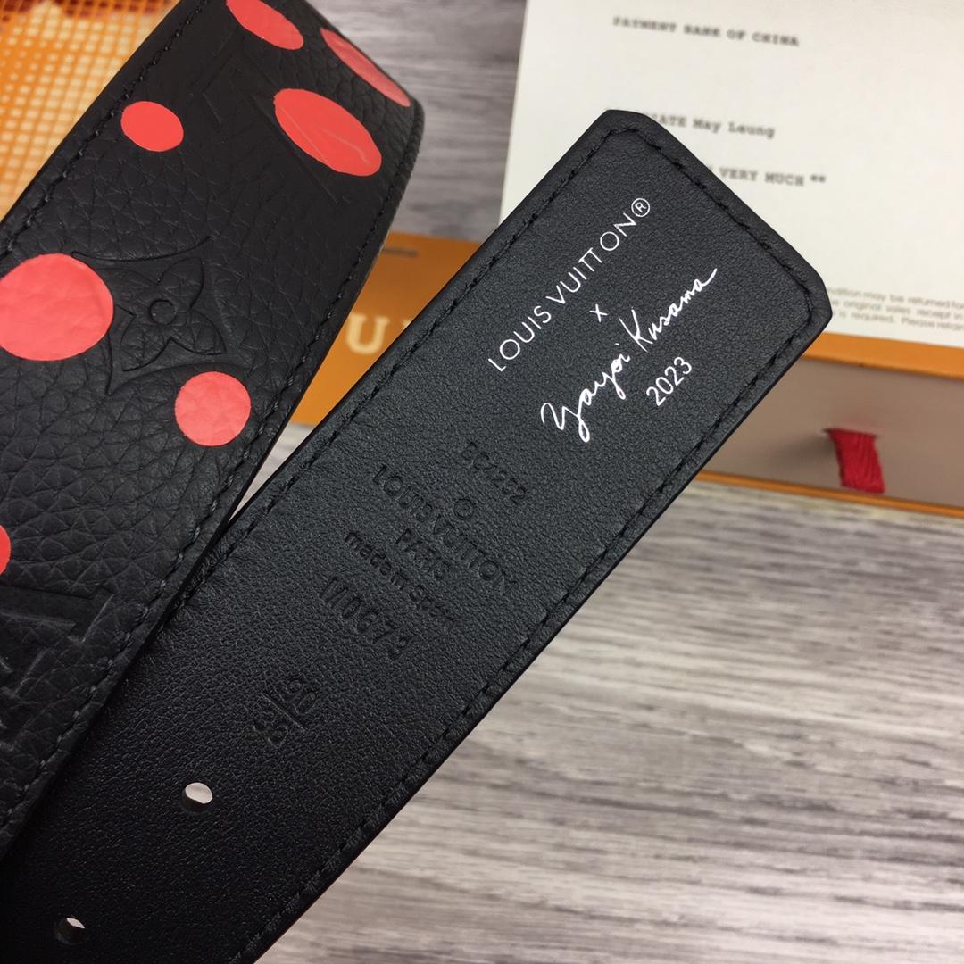 Louis Vuitton LV X YK LV Initiales 40MM Reversible Belt   M0673T - 