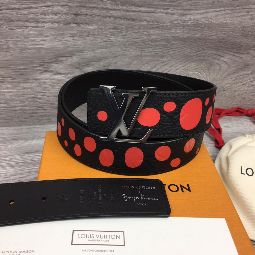 Louis Vuitton LV X YK LV Initiales 40MM Reversible Belt   M0673T - 