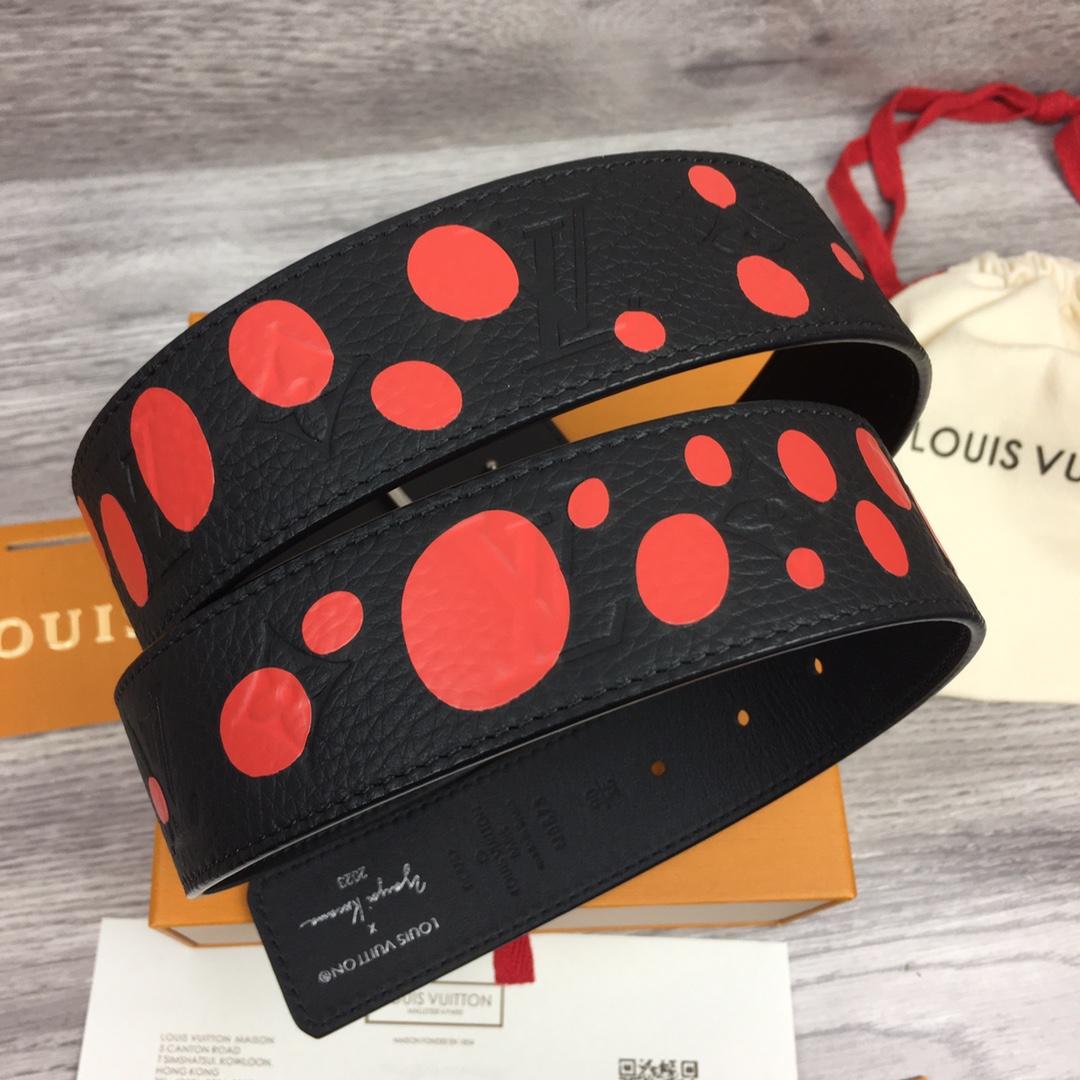 Louis Vuitton LV X YK LV Initiales 40MM Reversible Belt   M0673T - 