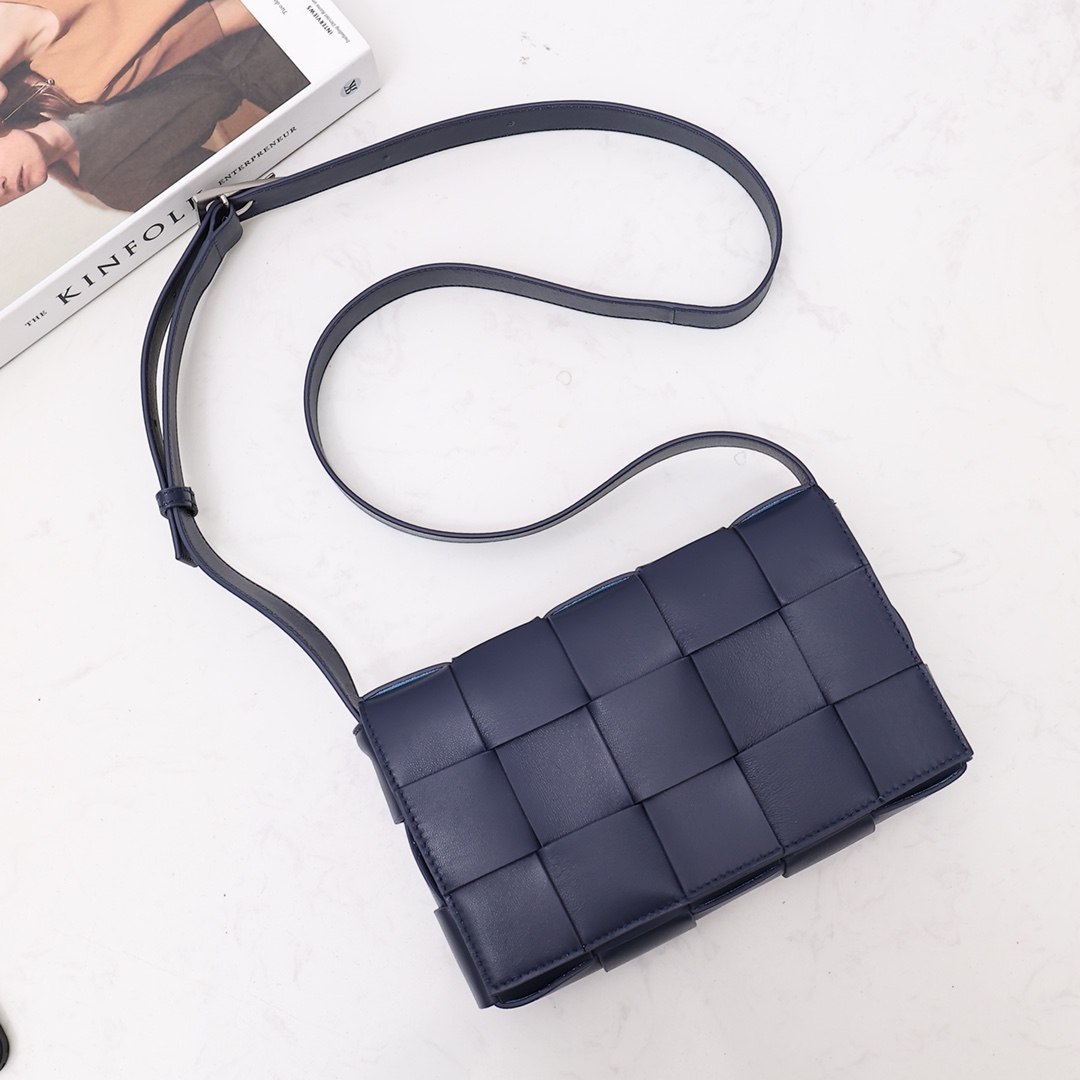 Bottega Veneta Cassette - 