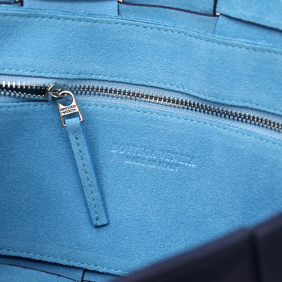 Bottega Veneta Cassette - 