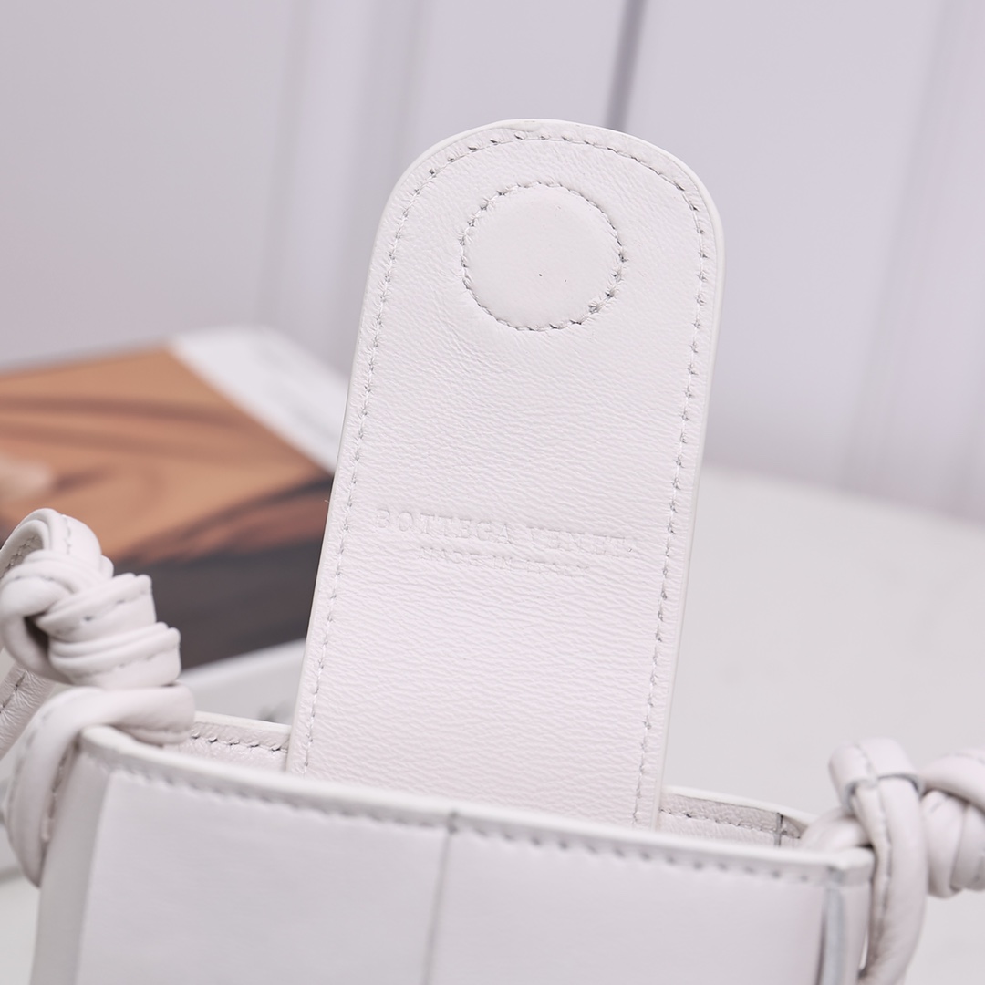 Bottega Veneta Phone Pouch - 