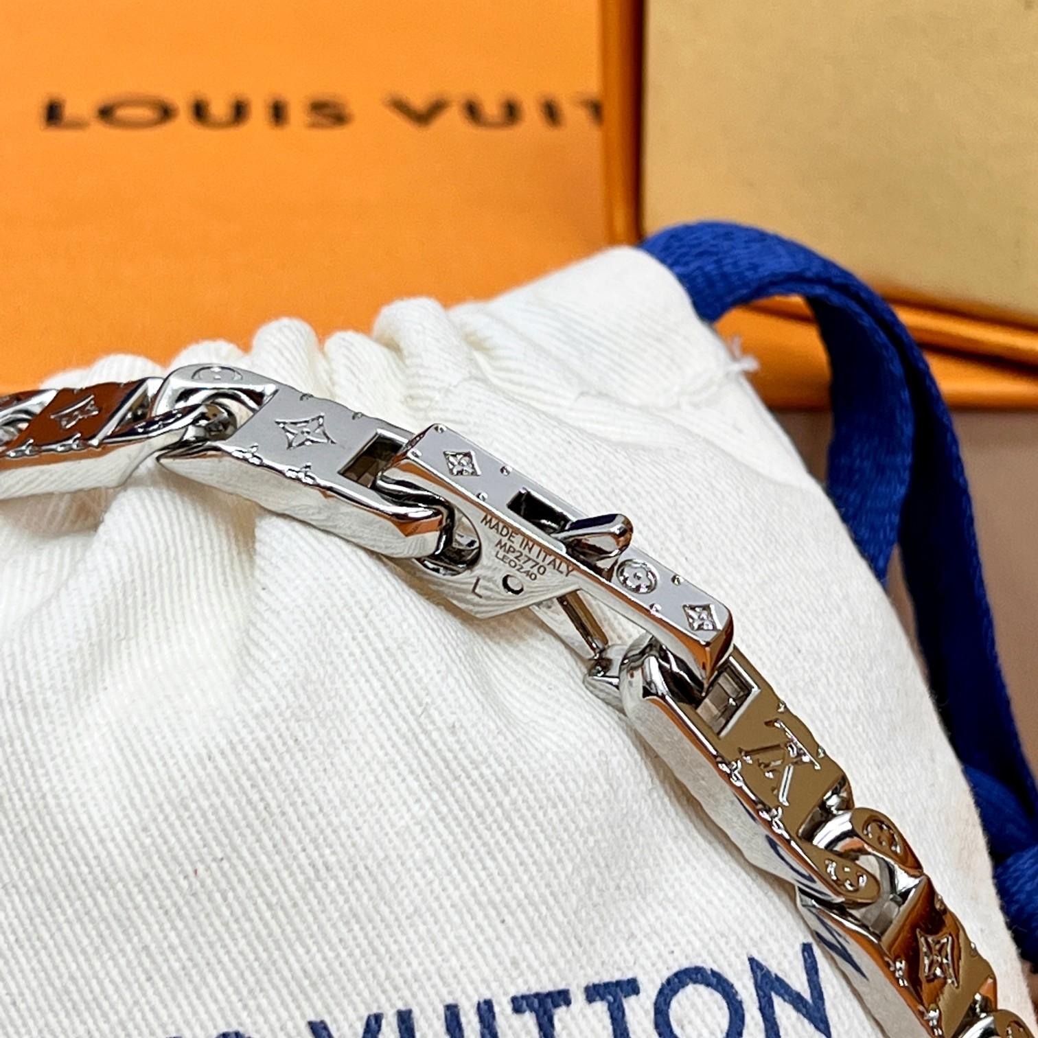 Louis Vuitton Monogram Tied Up Necklace    M00919 - 