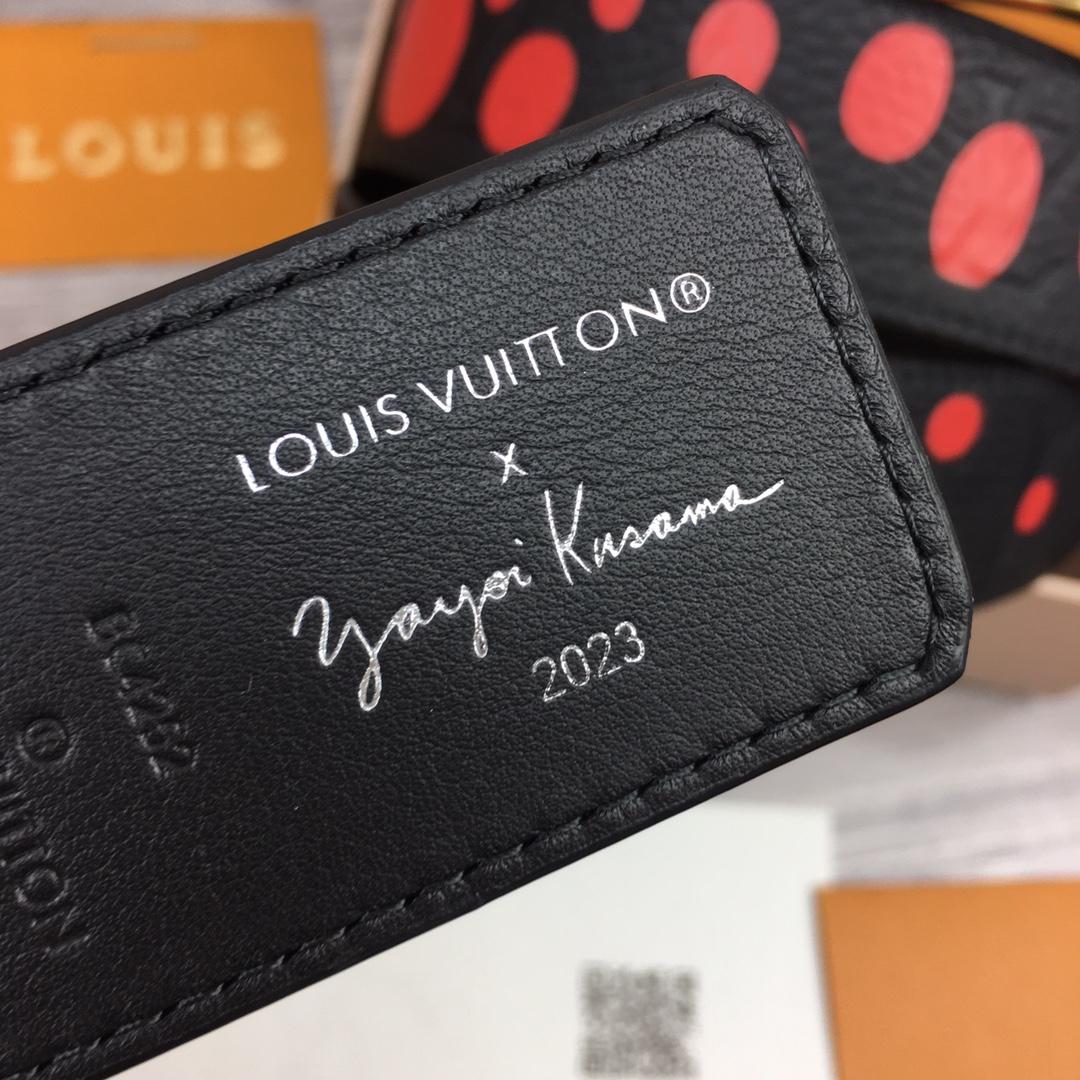 Louis Vuitton LV X YK LV Initiales 40MM Reversible Belt    - 