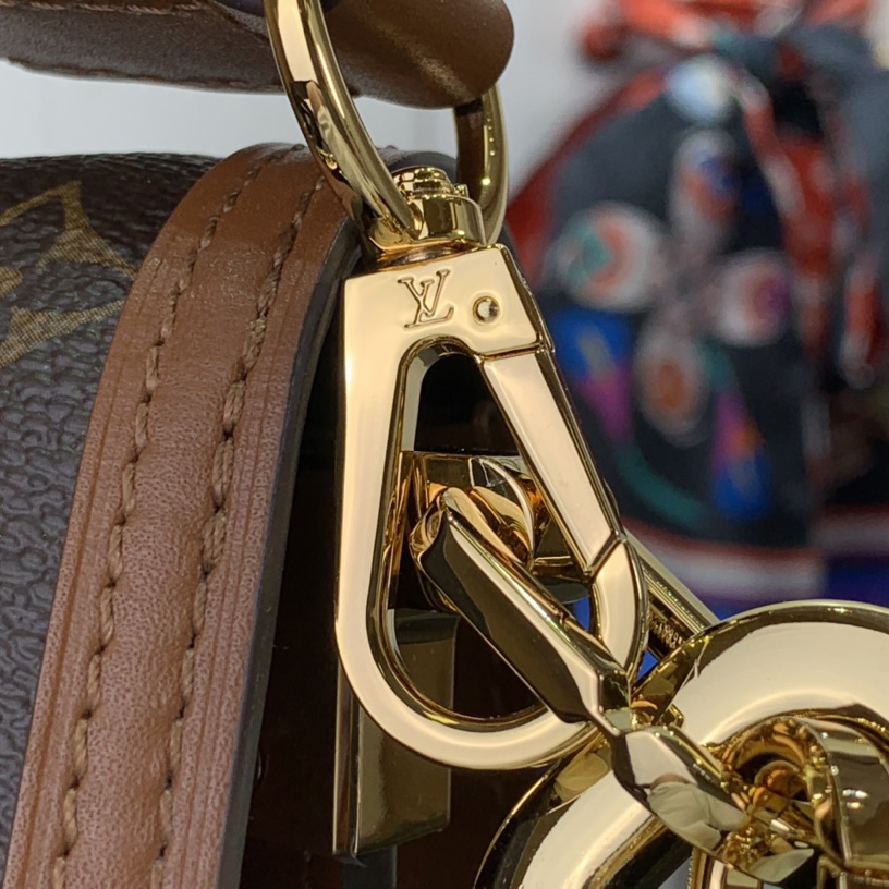 Louis Vuitton Mini Dauphine Lock XL      M46537 - 