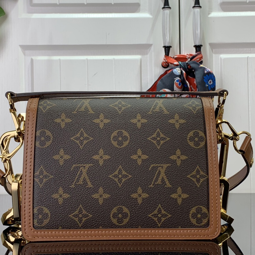 Louis Vuitton Mini Dauphine Lock XL      M46537 - 