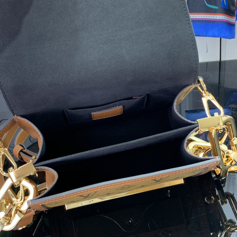 Louis Vuitton Mini Dauphine Lock XL      M46537 - 