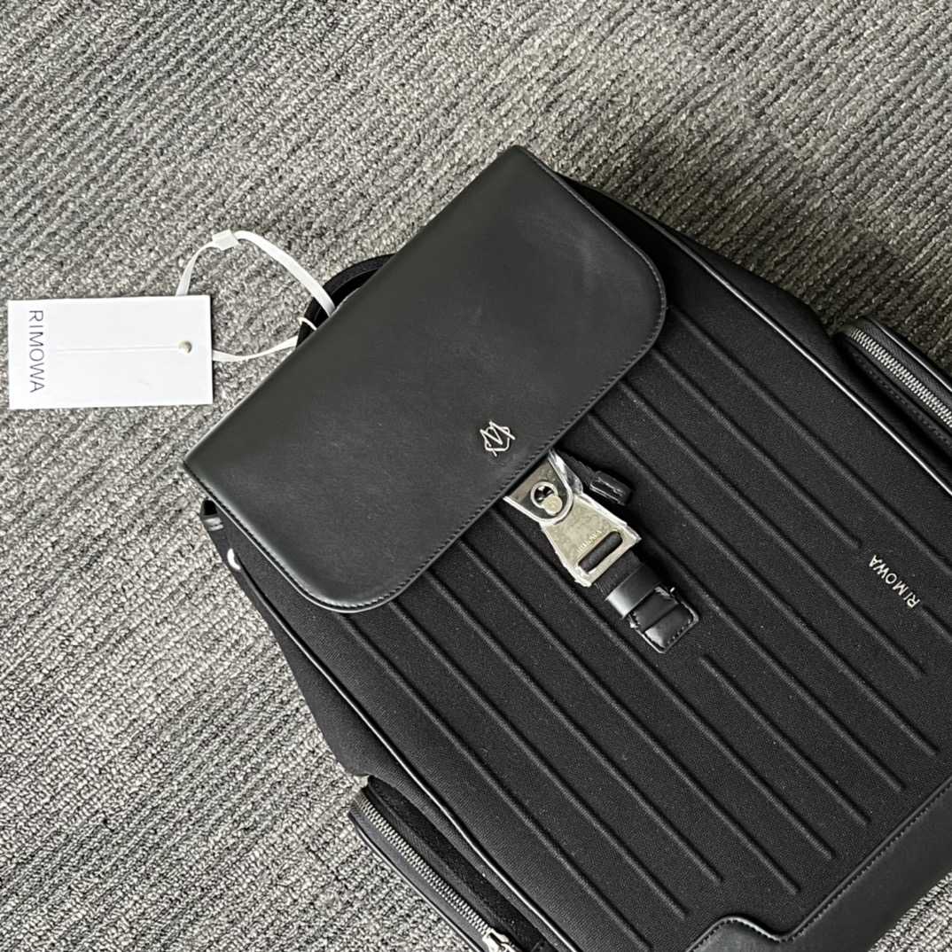 Rimowa Flap Backpack Large (44-37-16cm) - 