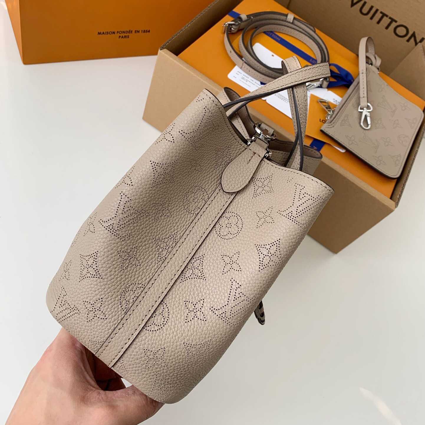 Louis Vuitton Blossom PM   M21849 - 