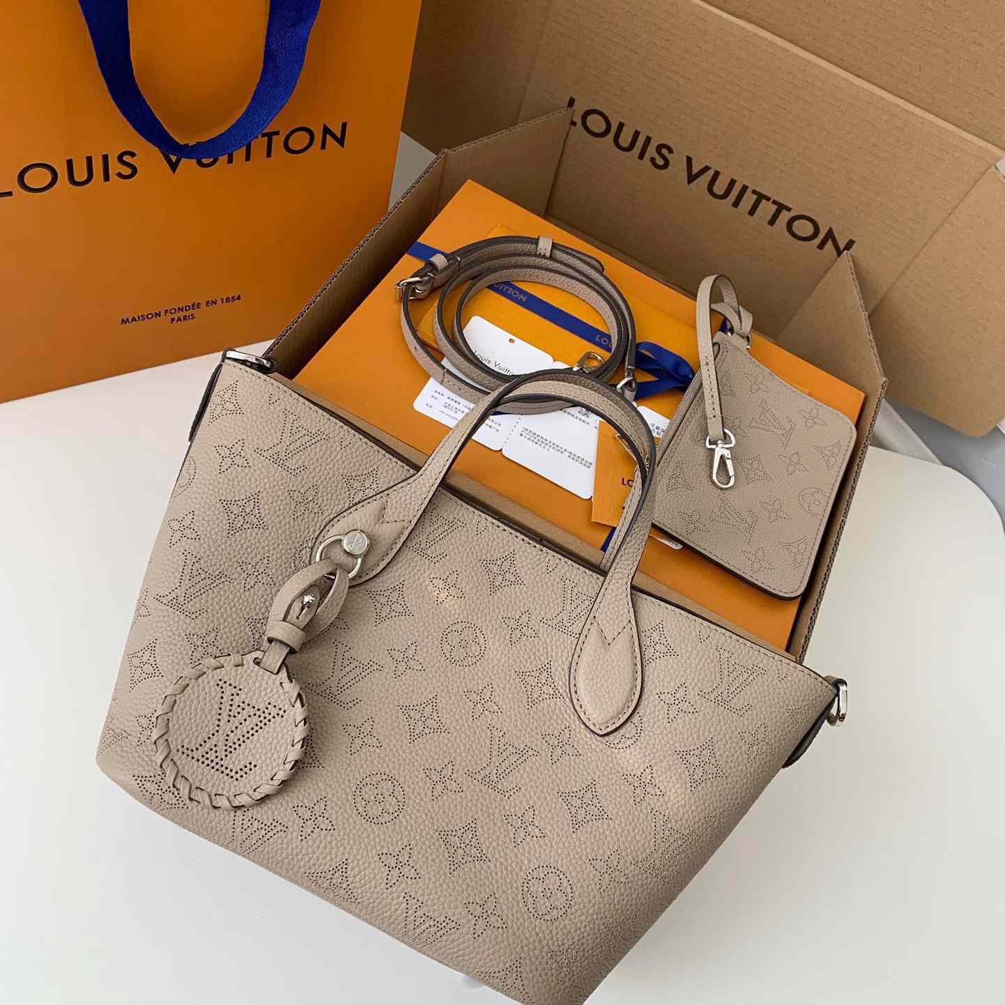 Louis Vuitton Blossom PM   M21849 - 