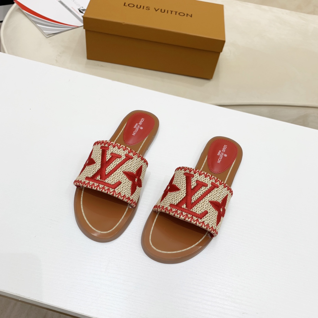Louis Vuitton Lock It Flat Mule - 