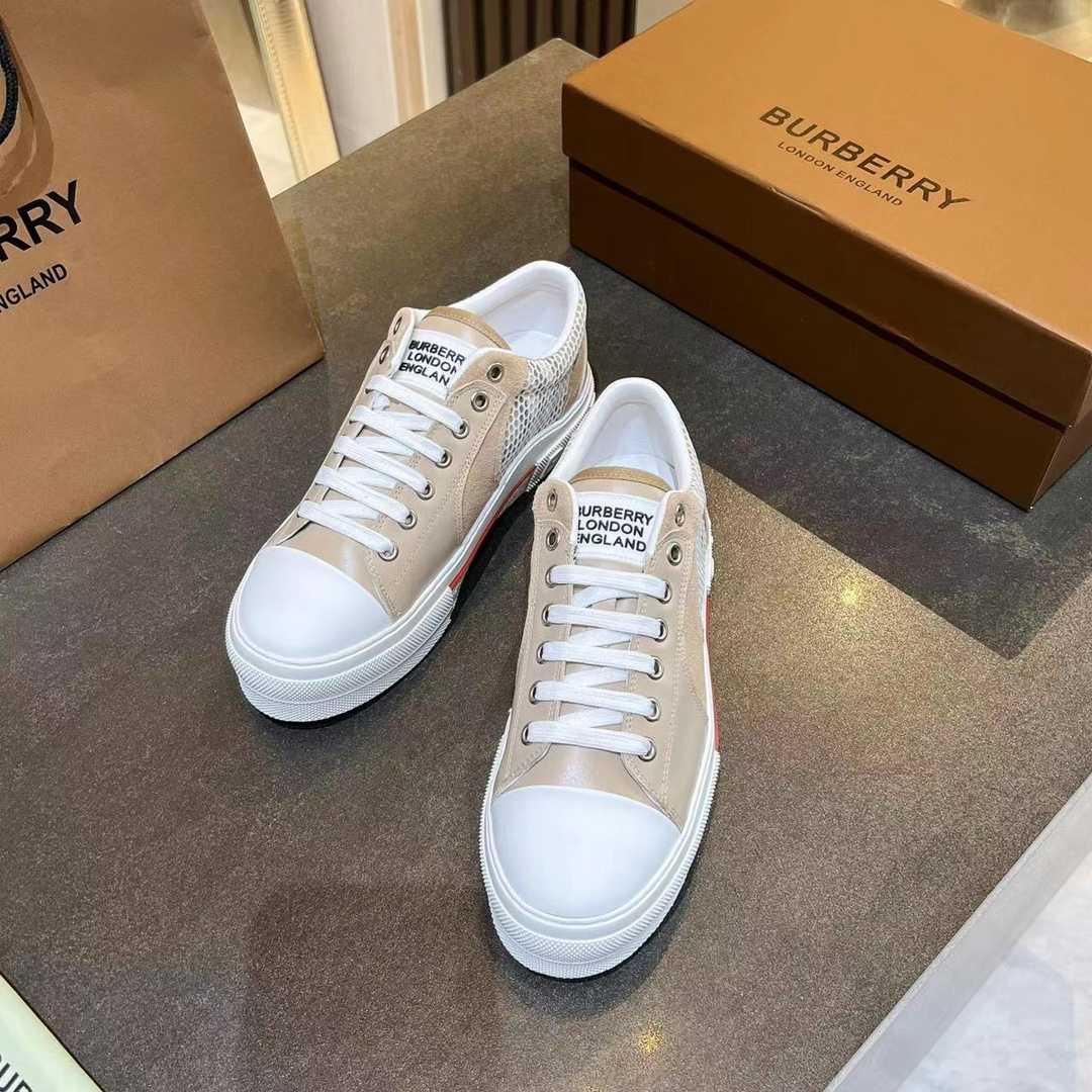 Burberry Low-Top Sneakers - 