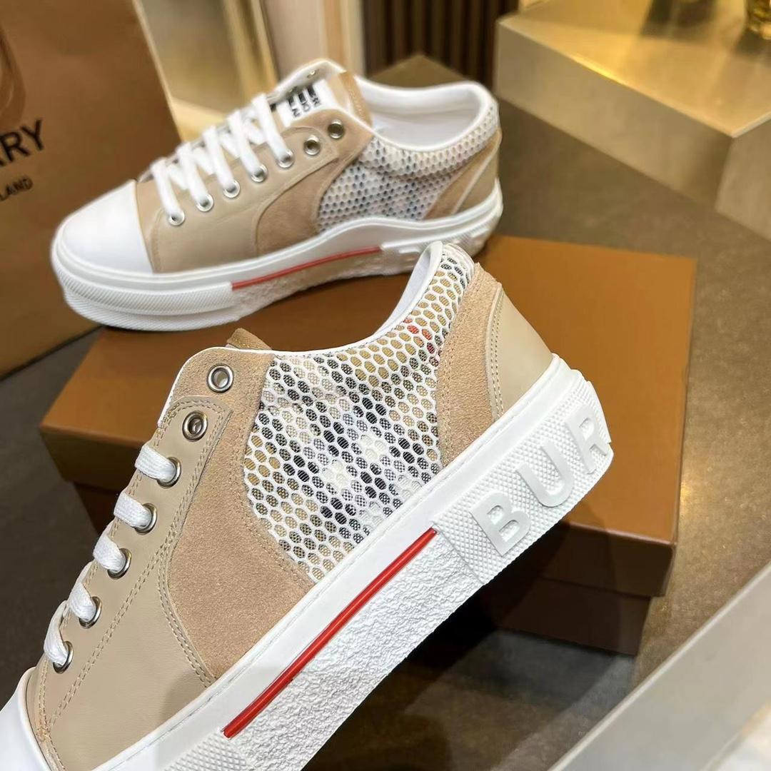 Burberry Low-Top Sneakers - 