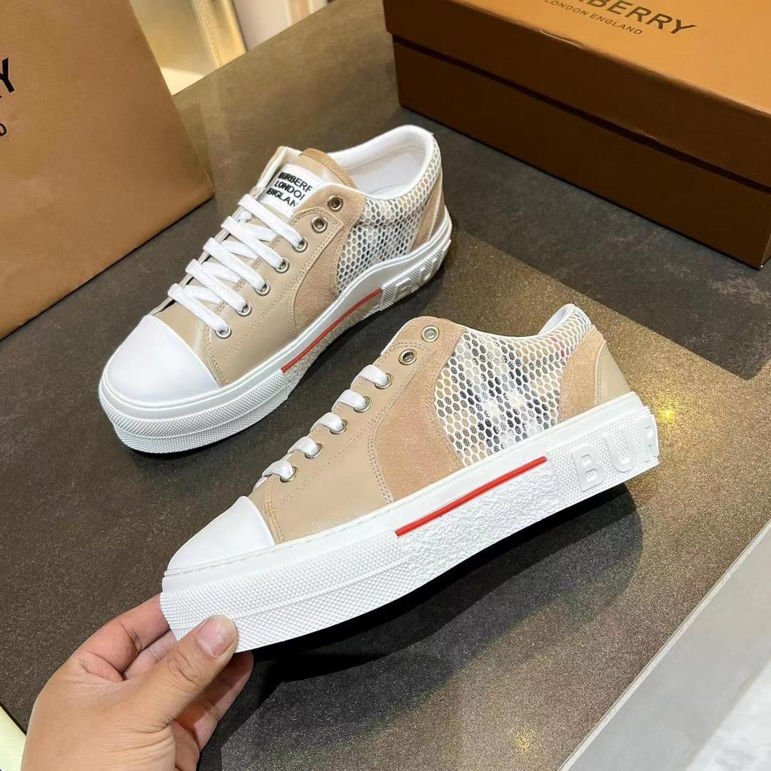 Burberry Low-Top Sneakers - 