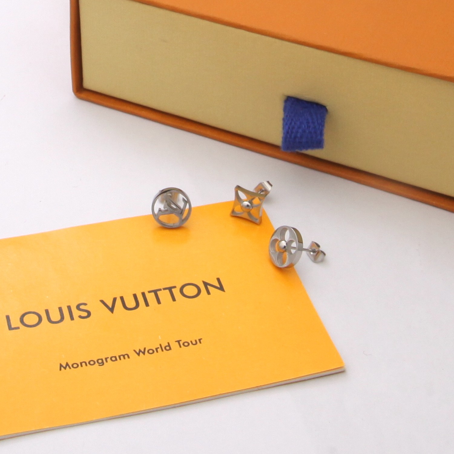Louis Vuitton Crazy in Lock Earrings Set   M00395 - 