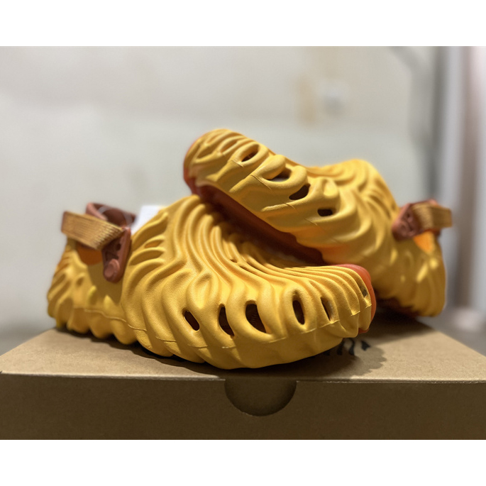 Salehe Bembury x CrocsPollex Clog - 